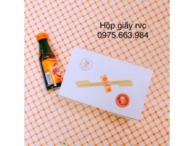 Hộp giấy trắng đựng thức ăn nhanh